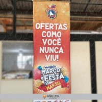 Banner em Lona Grande Formato Impresso em Alta Resolução para Evento Promocional 